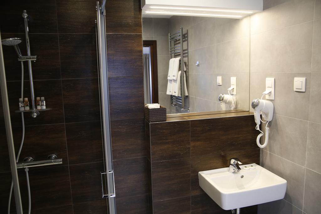 Hotel Chopin Bydgoszcz Rum bild